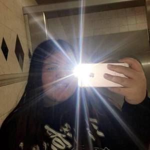 Meet your Posher, Aili